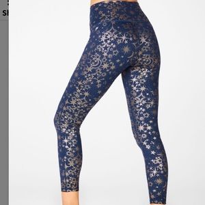 FOUND!🎉🎉 Fabletics Abyss Stardust Foil Set